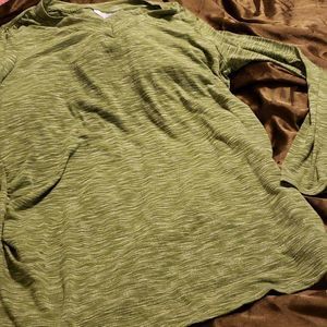 Maternity xl 16-18 top long sleeves